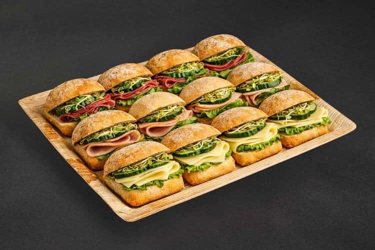 12er Mini Ciabatta Platte mit belegten Brötchen als Fingerfood für Business Catering